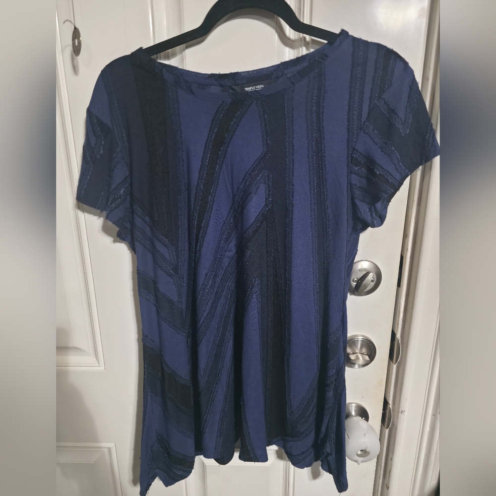 Simply Vera Vera Wang Blue Geometric Short Sleeve Tunic Blouse Size M